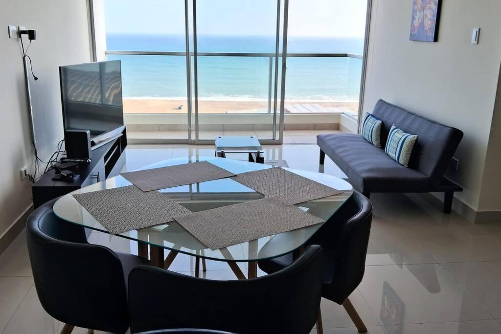 Apartamento De Estreno Con Balcon Frente Al Mar. Lima Exterior foto